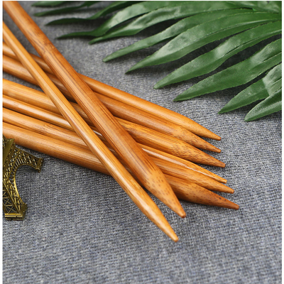 12Pcs ajustou agulhas de confecção de malhas de bambu claras da circular escolhe a confecção de malhas aguçado para a confecção de malhas feito a mão de DIY