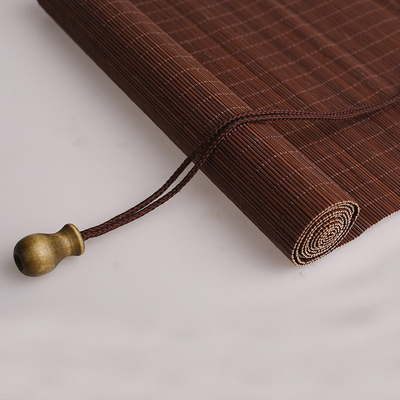 o rolo feito à mão de bambu da natureza de 1.8m protege acima as cortinas de bambu para o caramanchão da casa