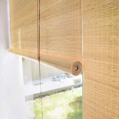 A privacidade manual de bambu exterior interna da lâmina de Sun da janela das cortinas de rolo do caramanchão drapeja