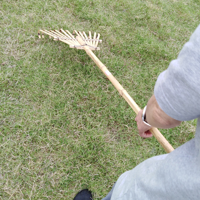 Grade Rustless feito a mão de 11 ancinhos de jardim do ancinho de bambu do dente 145cm